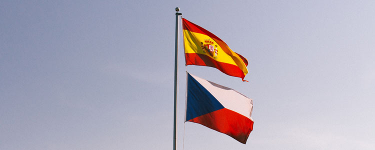 Flaggen Gruppe D : Spanien Tschechien - Fußball EM 2016